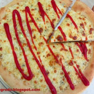 Pizza Serowa uczta 45 cm