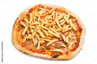 Pizza wurstel e patatine fritte