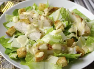 Ensalada César Con Pollo