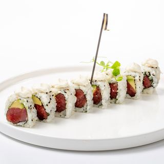114. Maguro roll