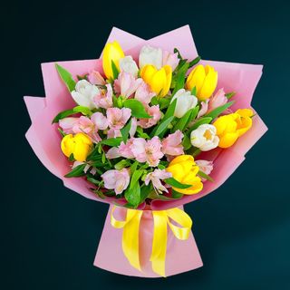Buchet cu Lalele si Alstroemeria