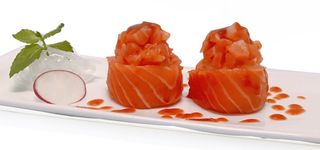 83A Gunkan spicy salmon flower - 2 pezzi