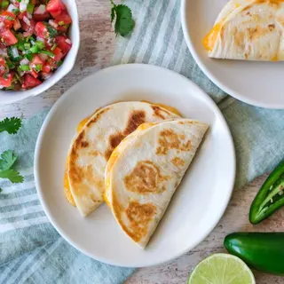 MINI QUESADILLAS ( 3 UNDS )