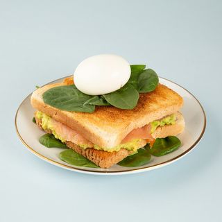 AvoSalmone Toast