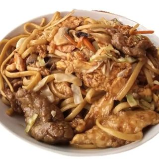 Tallarines especial de la casa