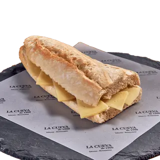 Bocadillo de Queso curado