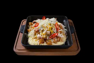 Сковорідка з курячим філе та кукурудзою (380 гр)