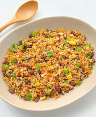 Riso saltato con filetto di manzo牛肉炒饭