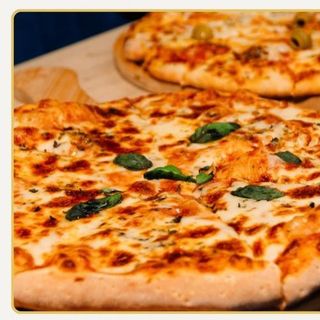 Pizzas Pollo Bacón (Mediana)