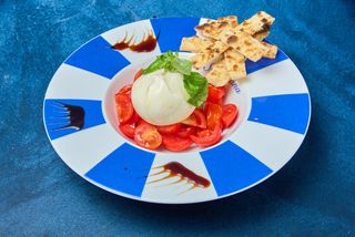 Caprese salata