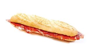 Bocadillo Jamón País