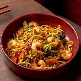 Yakisoba de Camarão