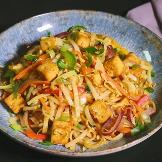 NOODLES CU TOFU SI LEGUME 360 GR