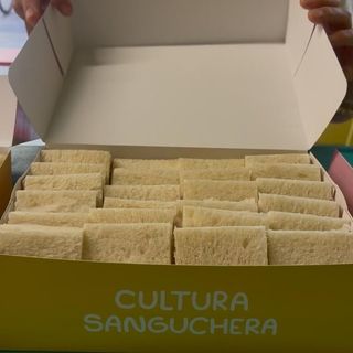 Promo de 12 sanguchitos de miga "gustosos"