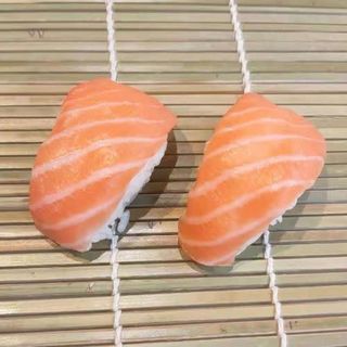 Nigiri De Salmón (2 Pzs.)