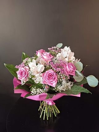 BUKIET DUŻY Z MIESZANYCH KWIATÓW