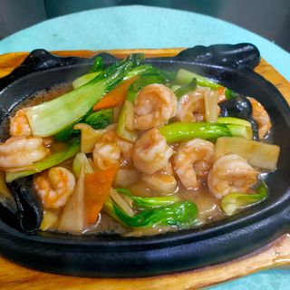 178. Gamberi con verdure miste alla piastra