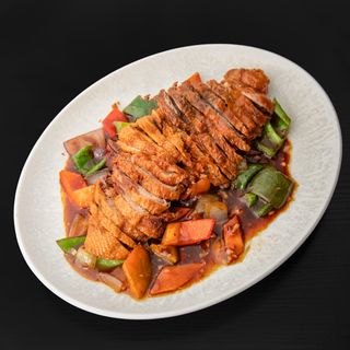 Pato Con Salsa Picante