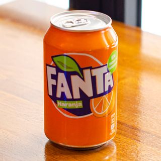 Fanta Naranja lata 330ml.