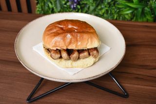 Pileći ćevapi u lepinji