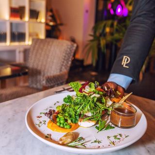 Le Bar de Ligne Cuit au Four 