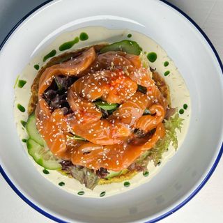 Кабачковий дерун з маринованим лососем та соусом Дор Блу (340г )