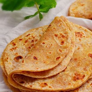 2Chapatis with Beans
