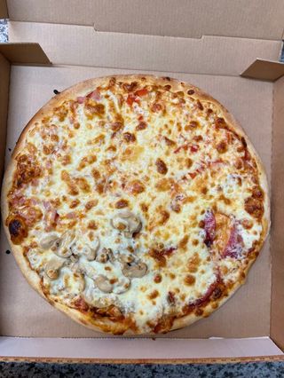 Pizza Quattro Formaggi