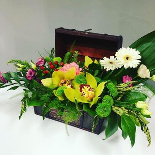 Cufăr cu flori mixte