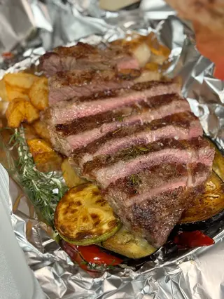 Rib-eye steak 400g + Vranac Pro corde 0,187