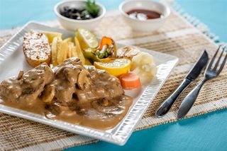 Teleći file u umaku od šampinjona