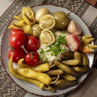 Помідор бочковий зелений