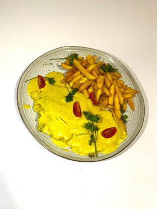 Piletina u kari sosu