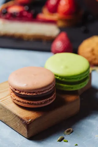 Макаронс фисташковый