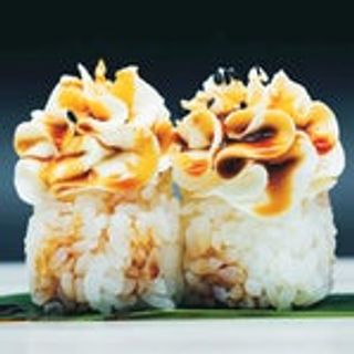 122. Gunkan white ricoperto con Philadelphia