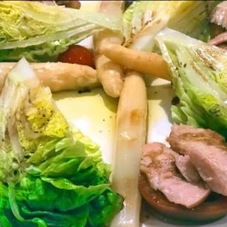  Cogollos de tudela con bonito y anchoas