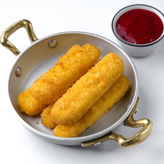 Mozzarella crocantă cu sos de fructe de pădure (200 g)