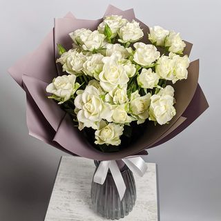 10 თეთრი სპრეი ვარდი 2212