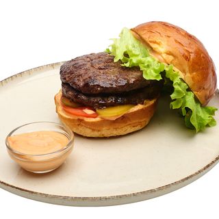 Dublu Cheeseburger 350g