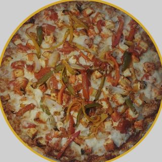 Chicken tikka pizza