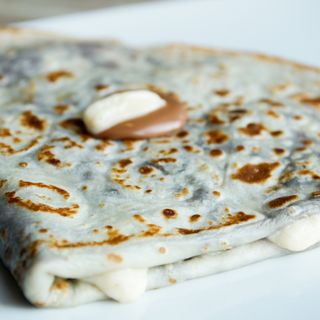 3.Clătită cu ciocolată și vanilie