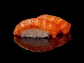 Nigiri con salmone