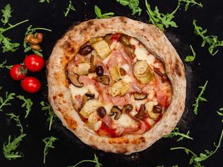 Пица Капричоза