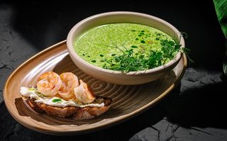 Supă crema cu spanac si creveti