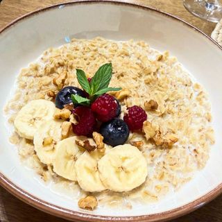 ფაფა კენკრით /Porridge with berries