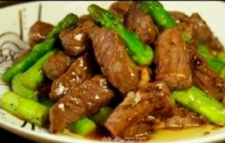 Ternera con espárragos