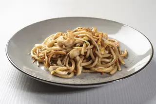 UDON CON MARISCOS