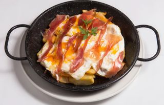 Huevos Rotos Con Jamon