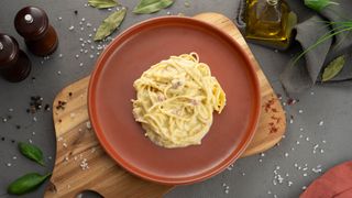 SPAGHETTI ALLA CARBONARA