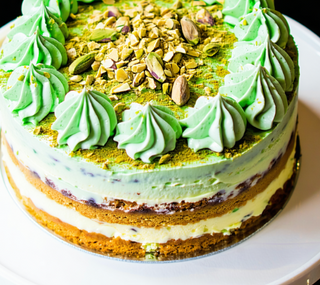 Tarta tiramisu de pistacho